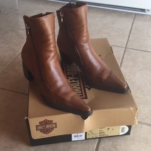Women’s Harley-Davison boots